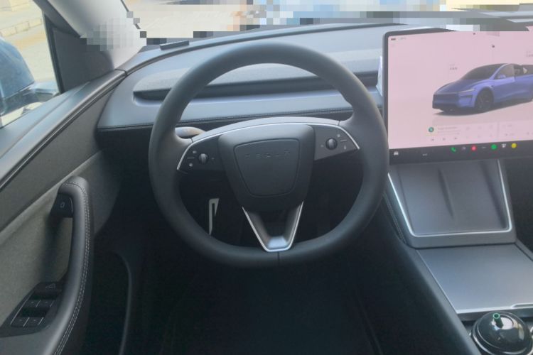 Used Tesla Model Y 2025 Rear-Wheel-Drive Version