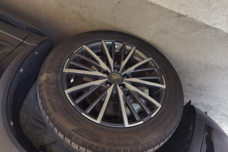 Used Chery Tiggo 8 PLUS Kunpeng e+ 2022 PHEV 1.5T WindStyle e+ Exterior 4