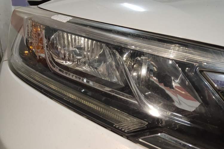 Used Honda CR-V 2015 2.0L two-wheel drive urban version