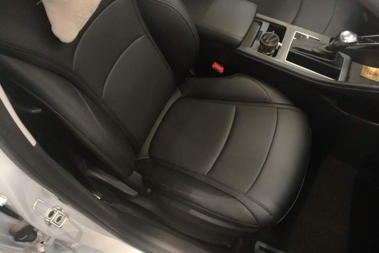 Used Roewe i5 2023 1.5L CVT Luxury Edition