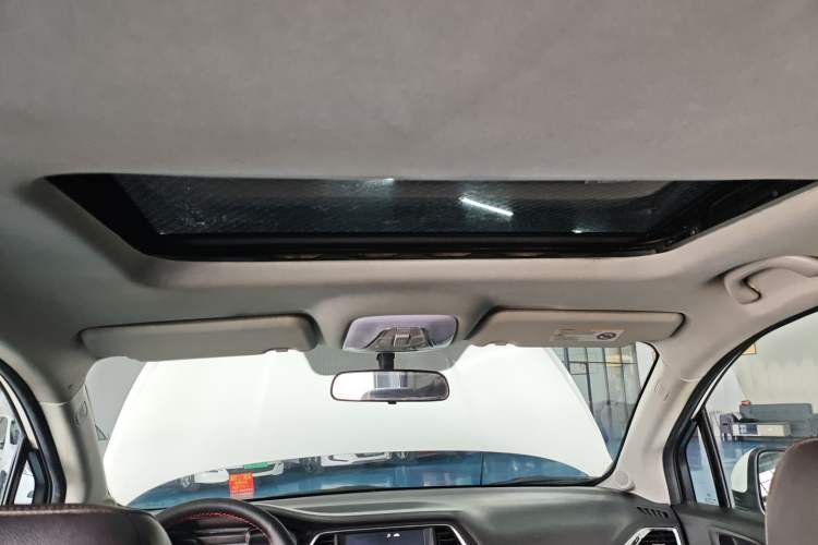 Used GAC Trumpchi GS4 2017 235T Automatic Two-Wheel Drive Luxury Smart Connectivity Version Headliner