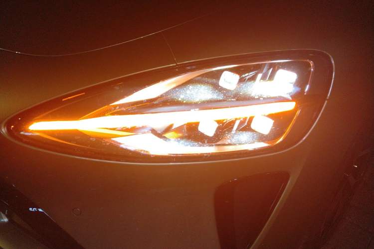 Used Xiaomi Auto SU7 2024 Rear-Drive Long-Range Intelligent Driving Version
