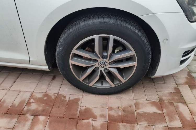 Used Volkswagen Golf 2017 230TSI Automatic Luxury Million-Vehicle Commemorative Edition