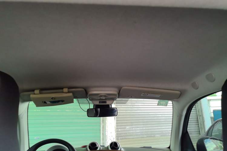 Used smart fortwo 2015 1.0L 52 kW hardtop Dynamic version