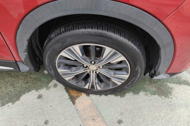 Used Mitsubishi Eclipse Cross 2019 1.5T CVT Two-Wheel Drive Dream Edition China VI Standard