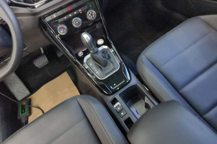 Used Volkswagen T-ROC 2020 280TSI DSG Two-Wheel Drive Comfort Version