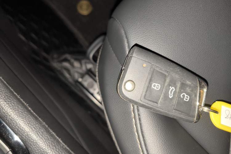 Used Volkswagen Tharu 2022 280TSI Two-Wheel-Drive Luxury Edition Vehicle Key