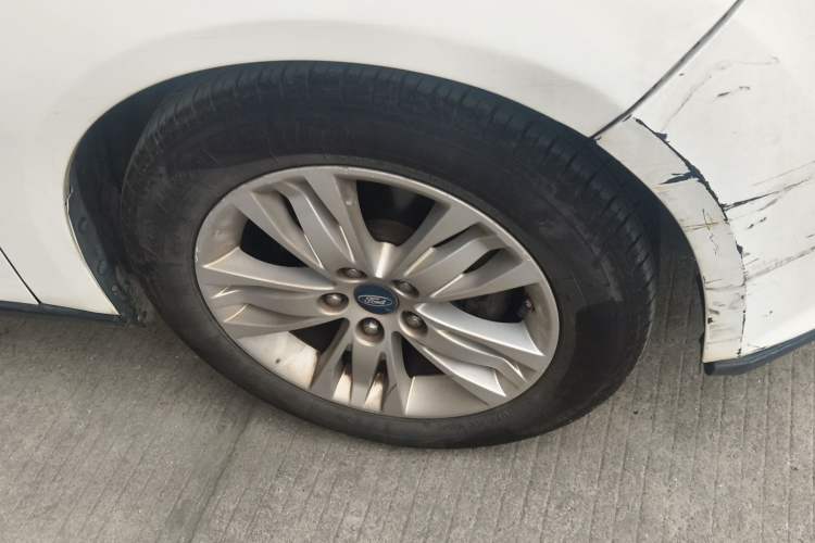 Used Ford Focus 2012 Hatchback 1.6L Manual Comfort Model Right Front Wheel Hub