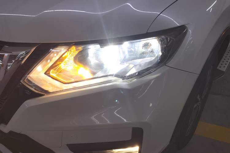 Used Nissan X-Trail 2017 2.5L CVT Luxury Edition 4WD
