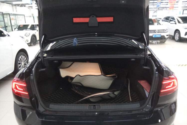 Used Volkswagen Magotan 2023 2 Million Units Commemorative Edition 330TSI DSG Luxury Version