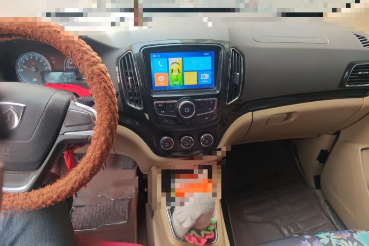 Used Baojun 730 2014 1.5L manual Comfort ESP version 7 seats
