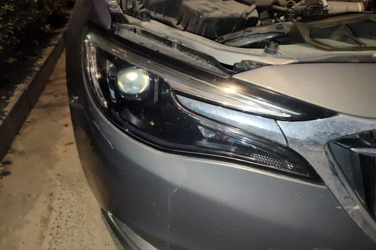 Used Buick Excelle GX 2018 18T Automatic Elite Model Right Front Headlight