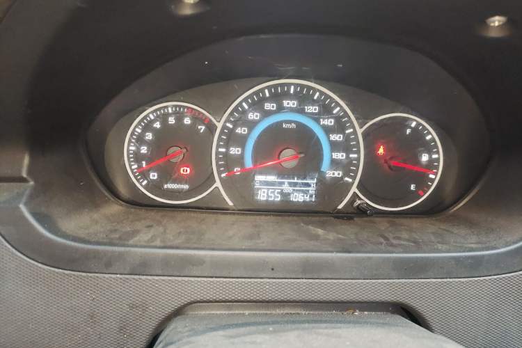 Used Wuling Rongguang New Truck 2021 1.5L Rural Version LV0 Extended Double-Cab L3C Instrument Cluster