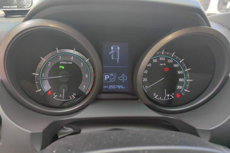 Used Toyota Prado 2010 4.0L Automatic VX
