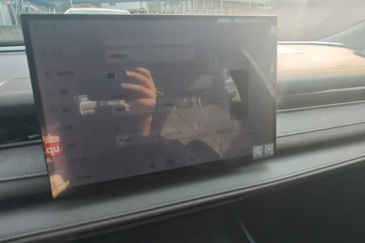 Used Geely Galaxy Galaxy 8 2025 130km EM-i Deluxe Edition
