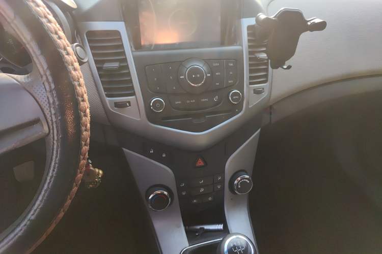 Used Chevrolet Cruze 2013 1.6L SE MT
