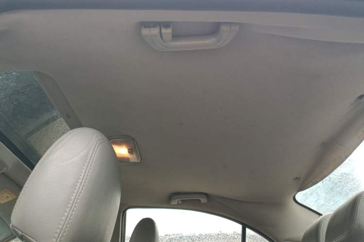 Used Geely Auto Emgrand 2014 Sedan 1.5L Manual Elite Model
