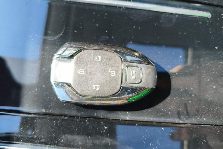 Used GAC Trumpchi M8 2024 Master Series 400T Ultimate Edition Vehicle Key
