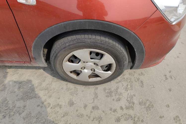 Used Baojun 310 2020 1.2L Manual Comfort Edition Right Front Wheel Hub