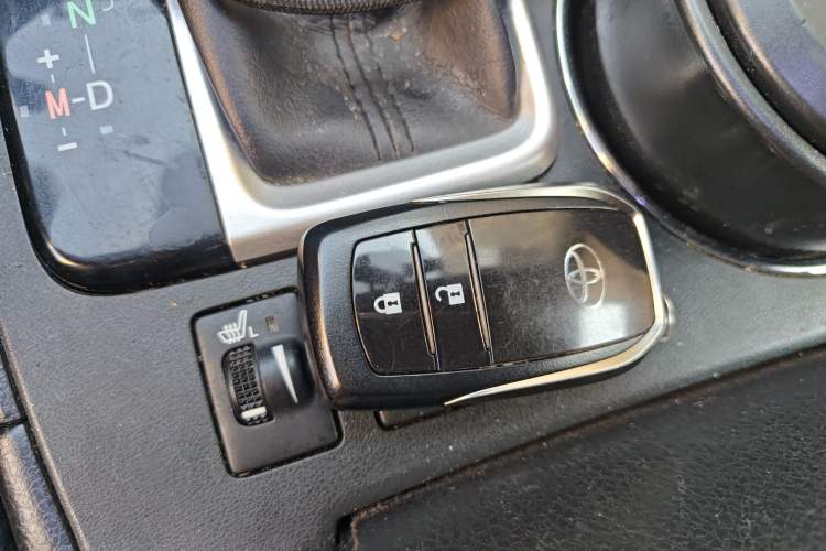 Used Toyota Highlander 2017 2.0T Four-Wheel Drive Luxury Edition 7 Seats Interior 1