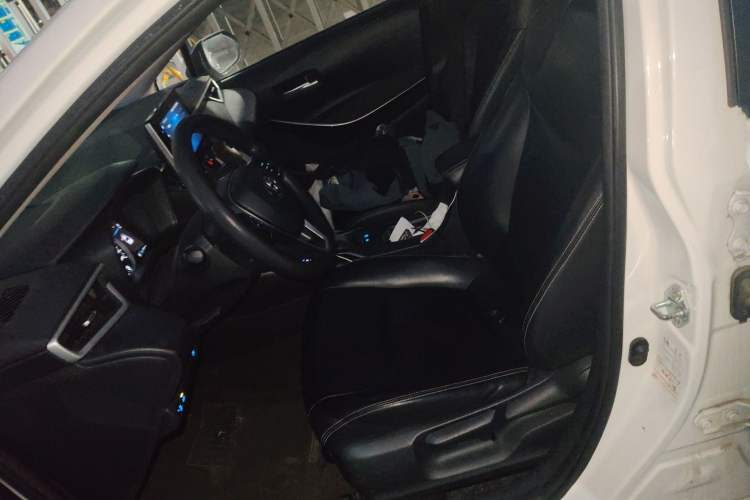 Used Toyota Corolla 2021 Dual-Motor 1.8L E-CVT Elite Edition Left Front Seat