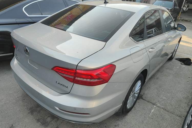Used Volkswagen Lavida 2019 1.5L Automatic Comfort Edition China VI Standard