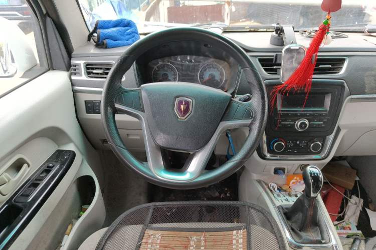 Used Jinbei New Hiace X30L 2021 1.5L Business Central Air-Conditioned Van China VI Standard SWC15M Steering Wheel