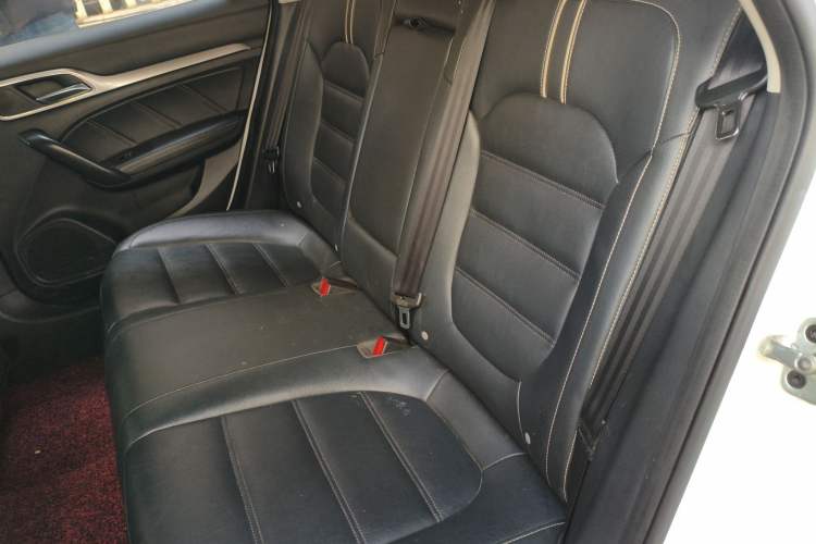 Used MG 6 2017 20T Manual Luxury Smart Connect Version China V Standard
