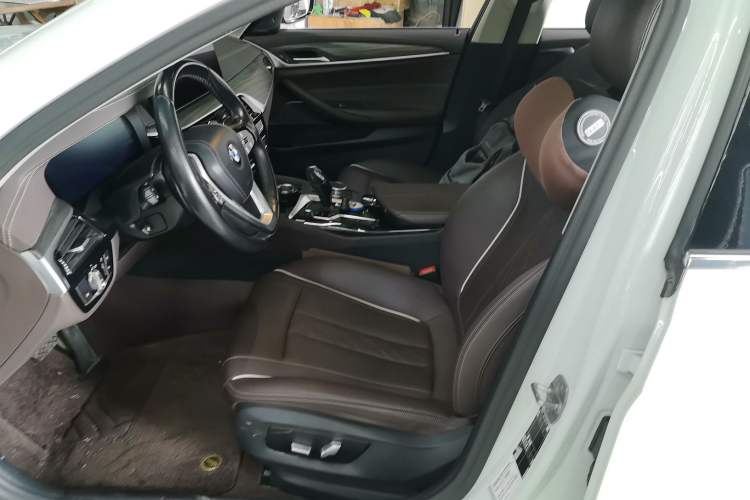 Used BMW 5 Series 2022 530Li Leading Model M Sport Package
