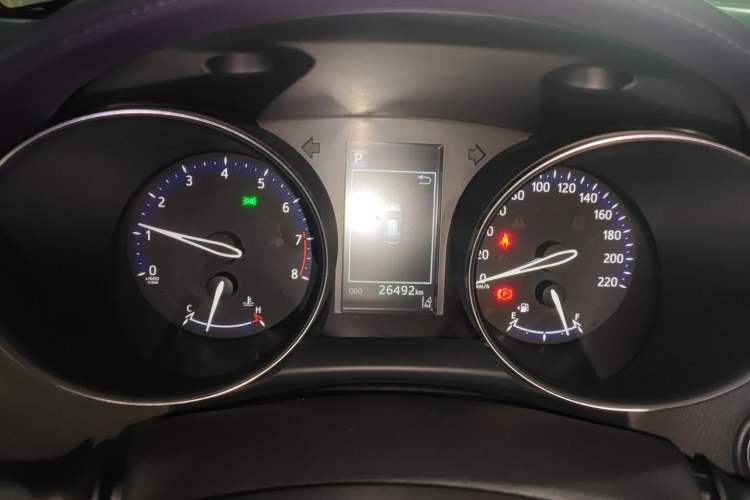 Used Toyota IZOA 2018 2.0L Yichi Version China VI Standard