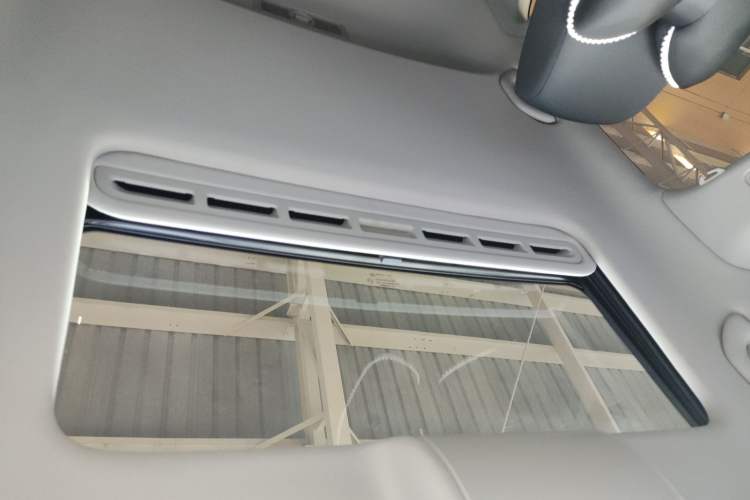 Used Volkswagen Polo 2016 1.6L Automatic Comfort Model