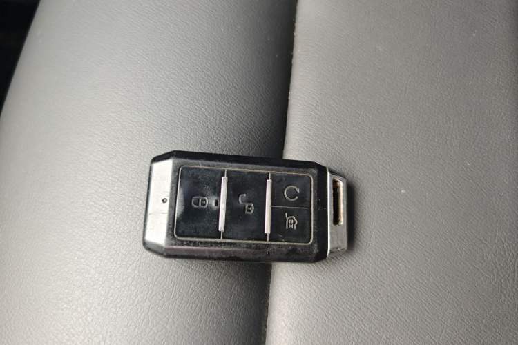 Used BYD Yuan New Energy 2019 EV535 Smart Connect Trendsetting Model Vehicle Key