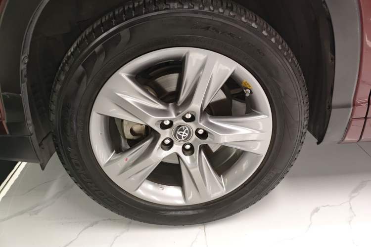 Used Toyota Highlander 2015 2.0T Two-Wheel Drive Luxury Edition 7 Seats
