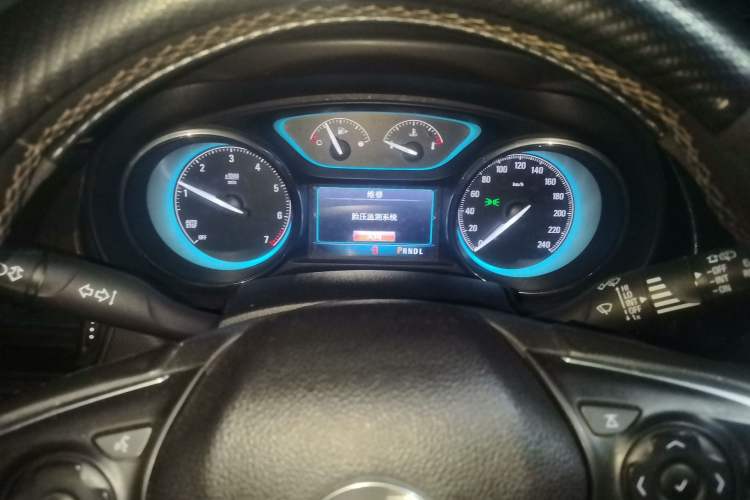 Used Buick Envision 2016 20T Two-Wheel-Drive Elite Model
