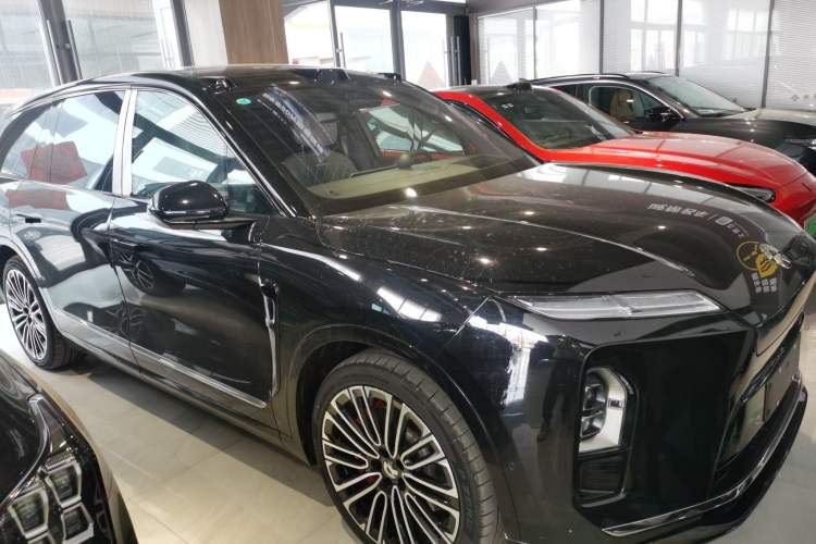 Used Nio ES8 2026 Model 6-seat Executive Signature Edition Front Right 45 Deg