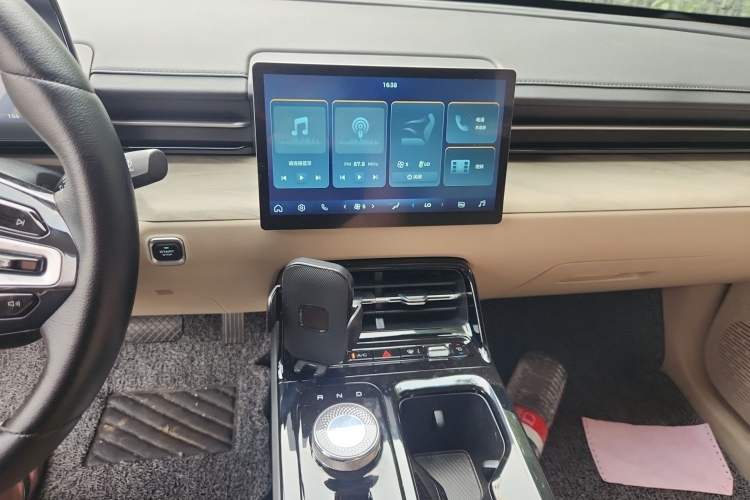 Used Wuling Xingguang 2023 70 Standard Edition Audio And AC Panel