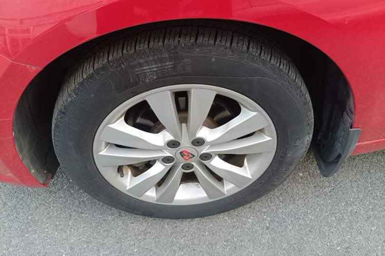 Used Roewe 360 2015 1.5L Automatic Luxury Edition
