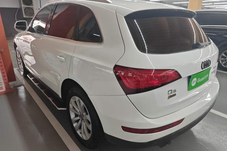 Used Audi Q5 2015 40 TFSI Technology Edition Rear Left 45 Deg