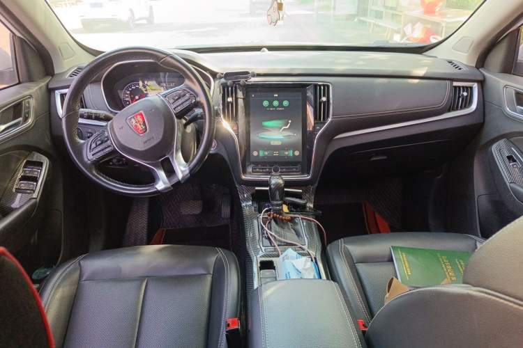 Used Roewe RX5 2018 20T Two-Wheel Drive Automatic Internet Smart Edition