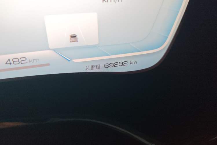 Used BYD Han 2022 EV Genesis Edition 715 km Front-Wheel-Drive Flagship Model Odometer Close Up