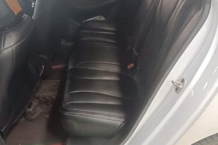 Used Roewe i5 2020 1.5L Manual 4G Connect Luxury Edition Left Rear Seat