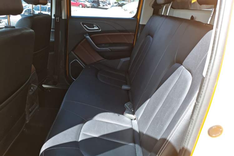 Used JMC Yuhu EV 2022 4x2 LX JX1032PSEF5BEV Left Rear Seat