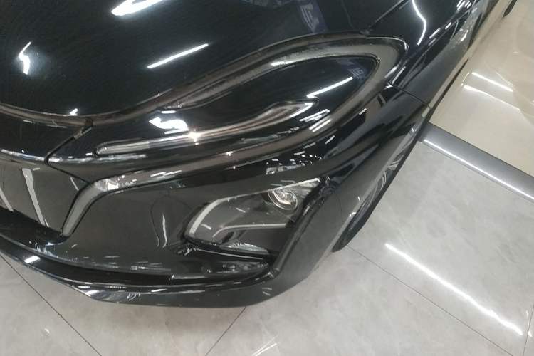 Used Hongqi E-QM5 2023 620km PLUS
