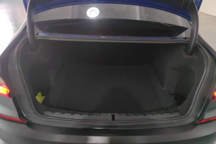 Used BMW 3 Series 2021 325Li M Sport Shadowline Package