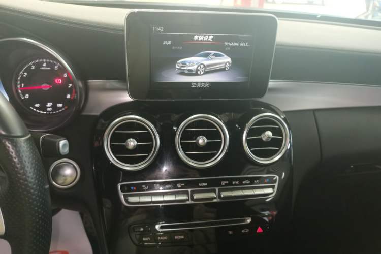 Used Mercedes-Benz C-Class 2018 C 200 Coupe Audio And AC Panel
