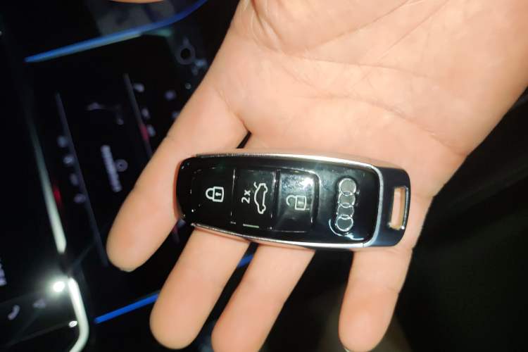 Used Audi A6L 2025 45 TFSI quattro Prestige Dynamic Edition + Premium Package
