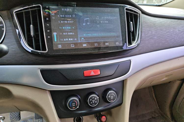 Used Baojun 730 2016 1.5L Manual Value Edition 7 Seats China V Emission Standard