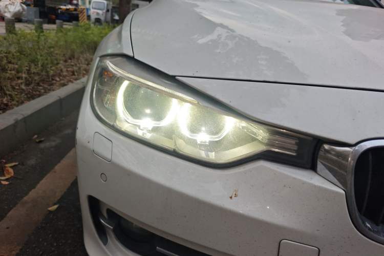 Used BMW 3 Series 2014 320Li Fashion Model Right Front Headlight