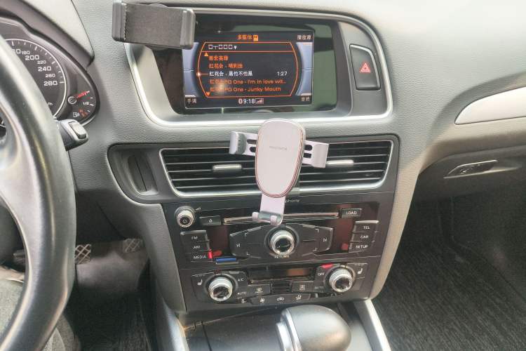 Used Audi Q5 2017 Plus 40 TFSI Technology Model
