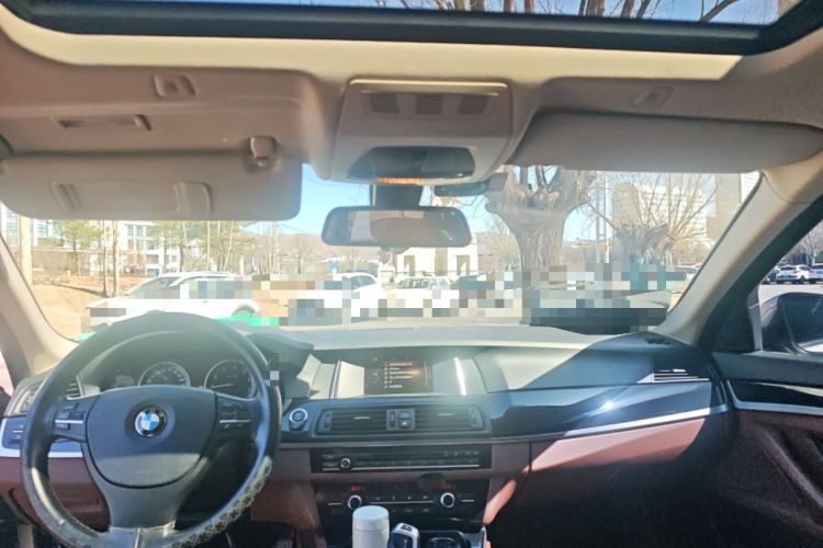 Used BMW 5 Series 2014 520Li Elegant Model
